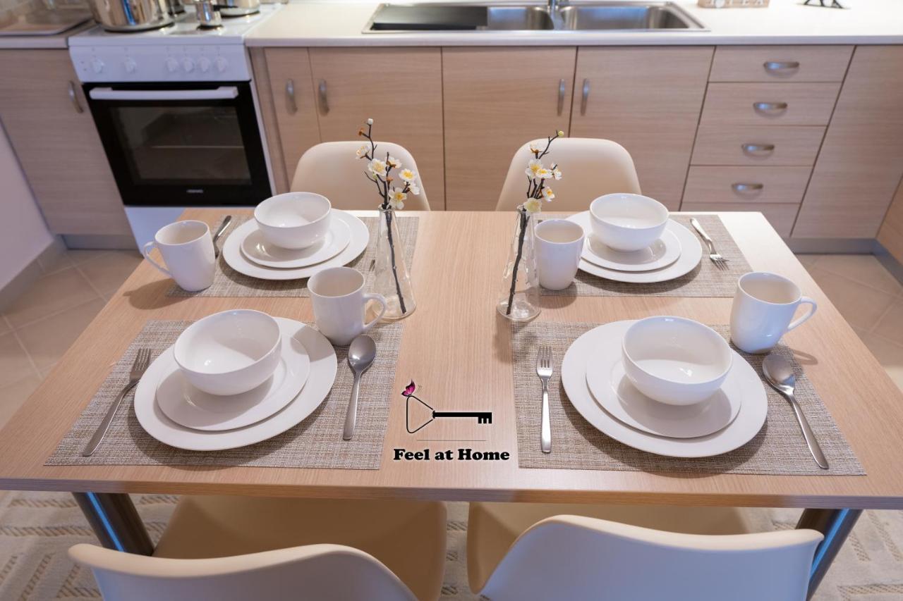 Feel At Home - Kalamata - Near The Center ภายนอก รูปภาพ
