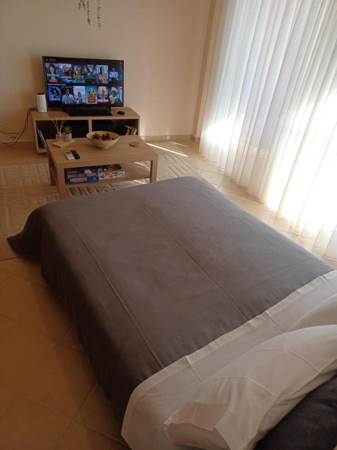 Feel At Home - Kalamata - Near The Center ภายนอก รูปภาพ