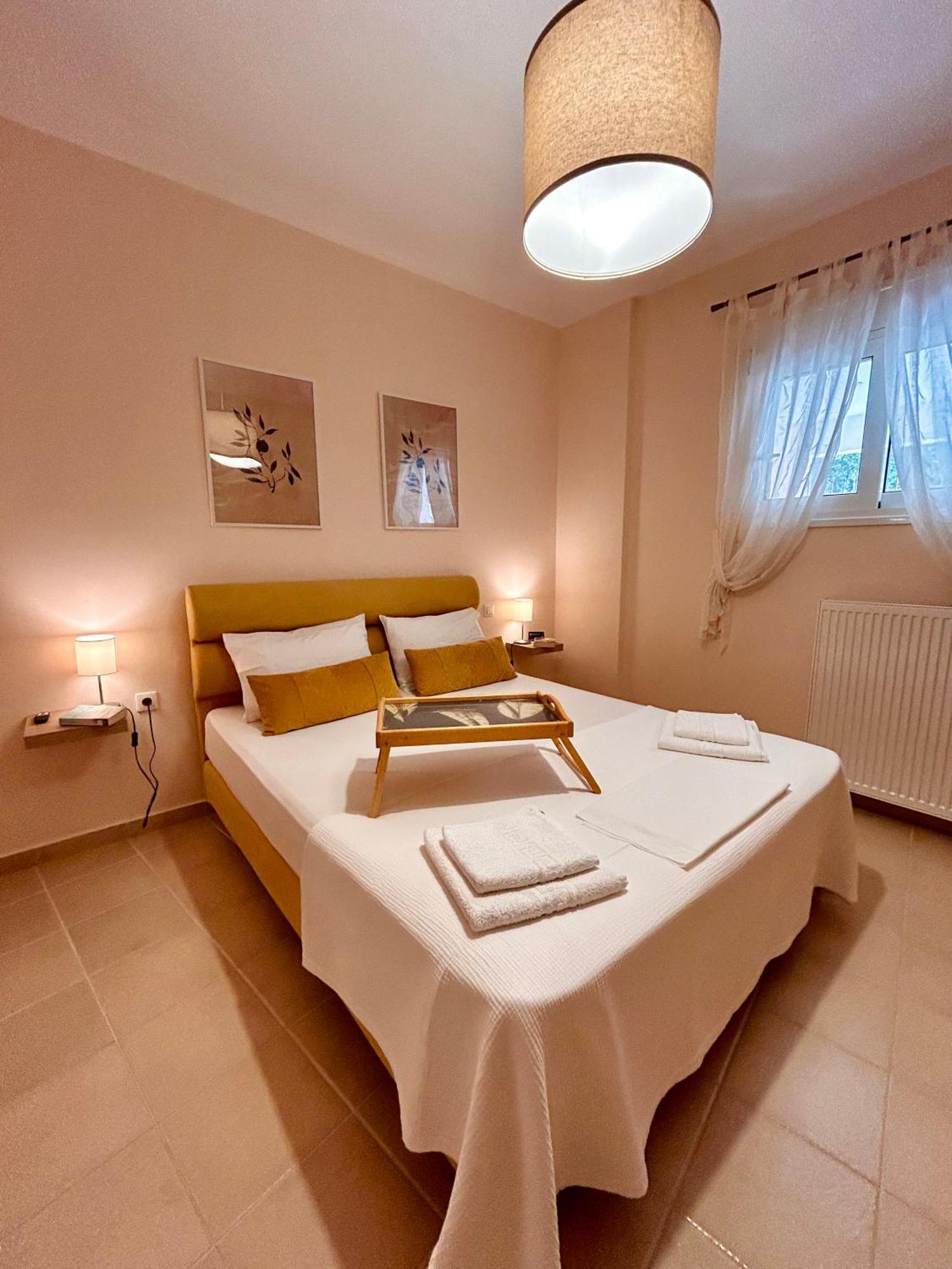 Feel At Home - Kalamata - Near The Center ภายนอก รูปภาพ