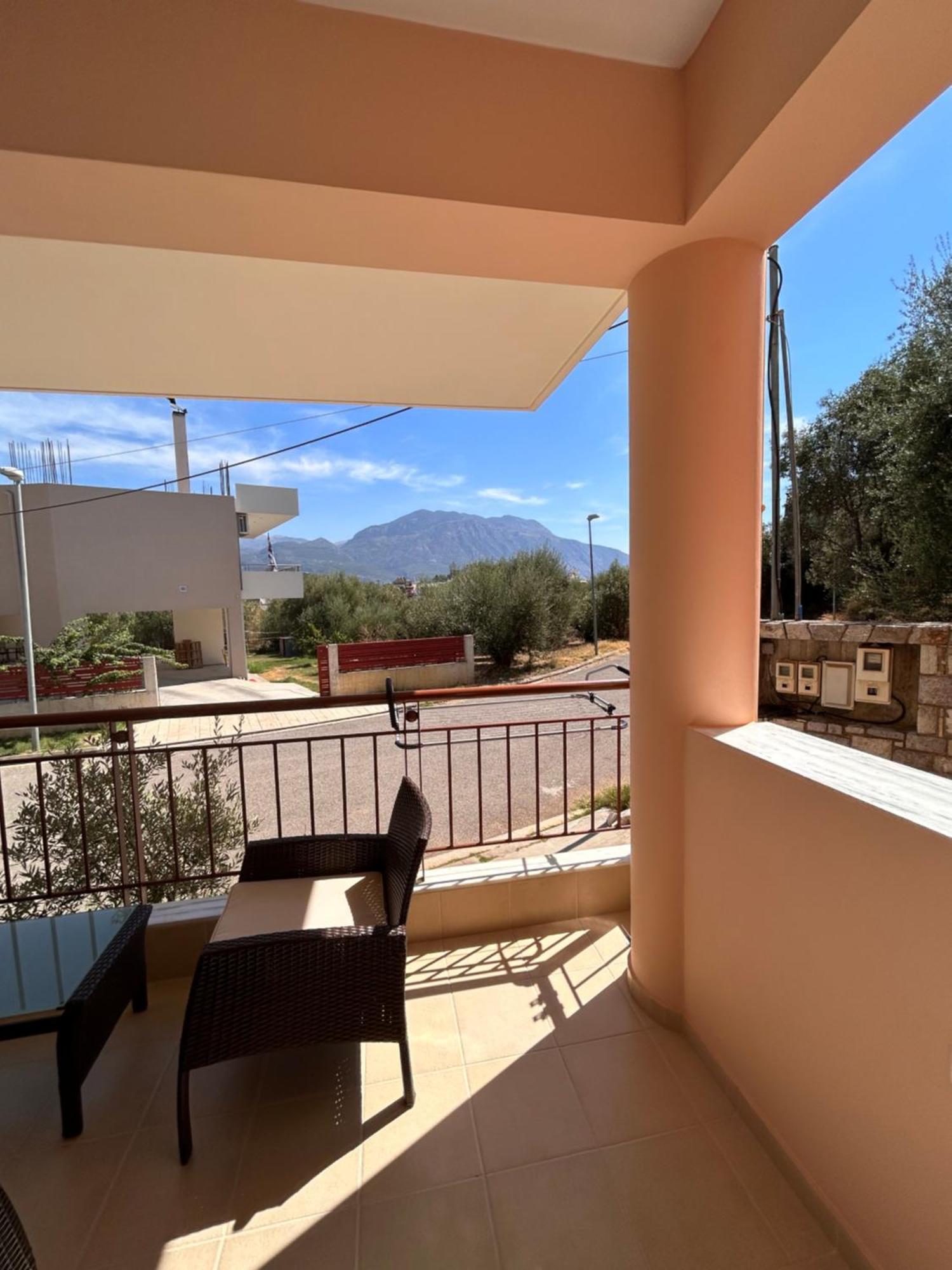 Feel At Home - Kalamata - Near The Center ภายนอก รูปภาพ