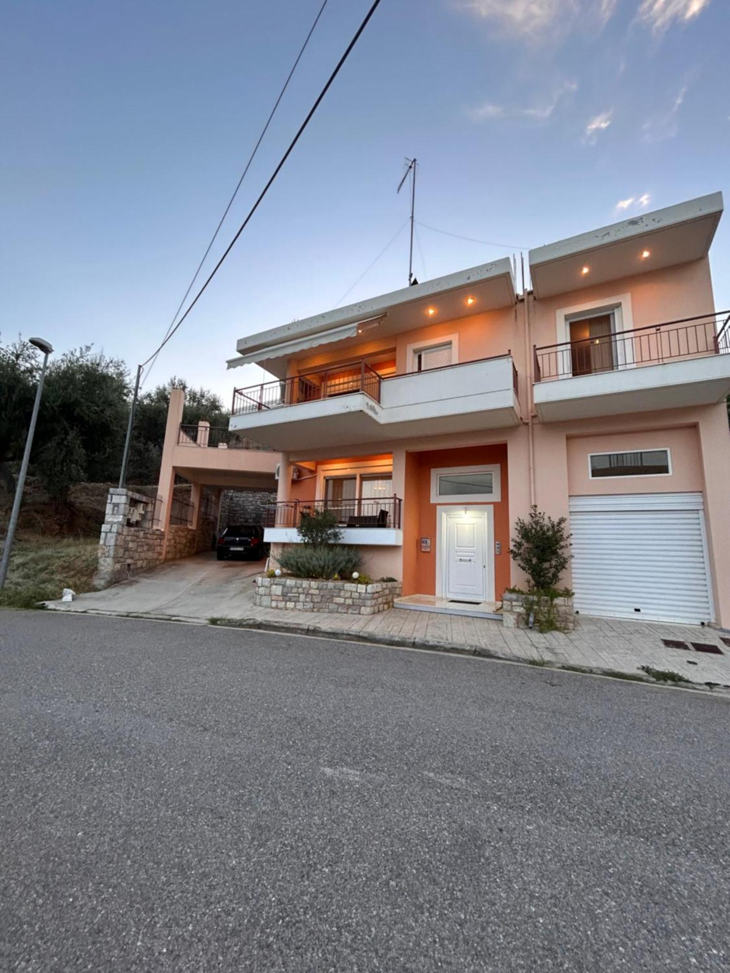 Feel At Home - Kalamata - Near The Center ภายนอก รูปภาพ