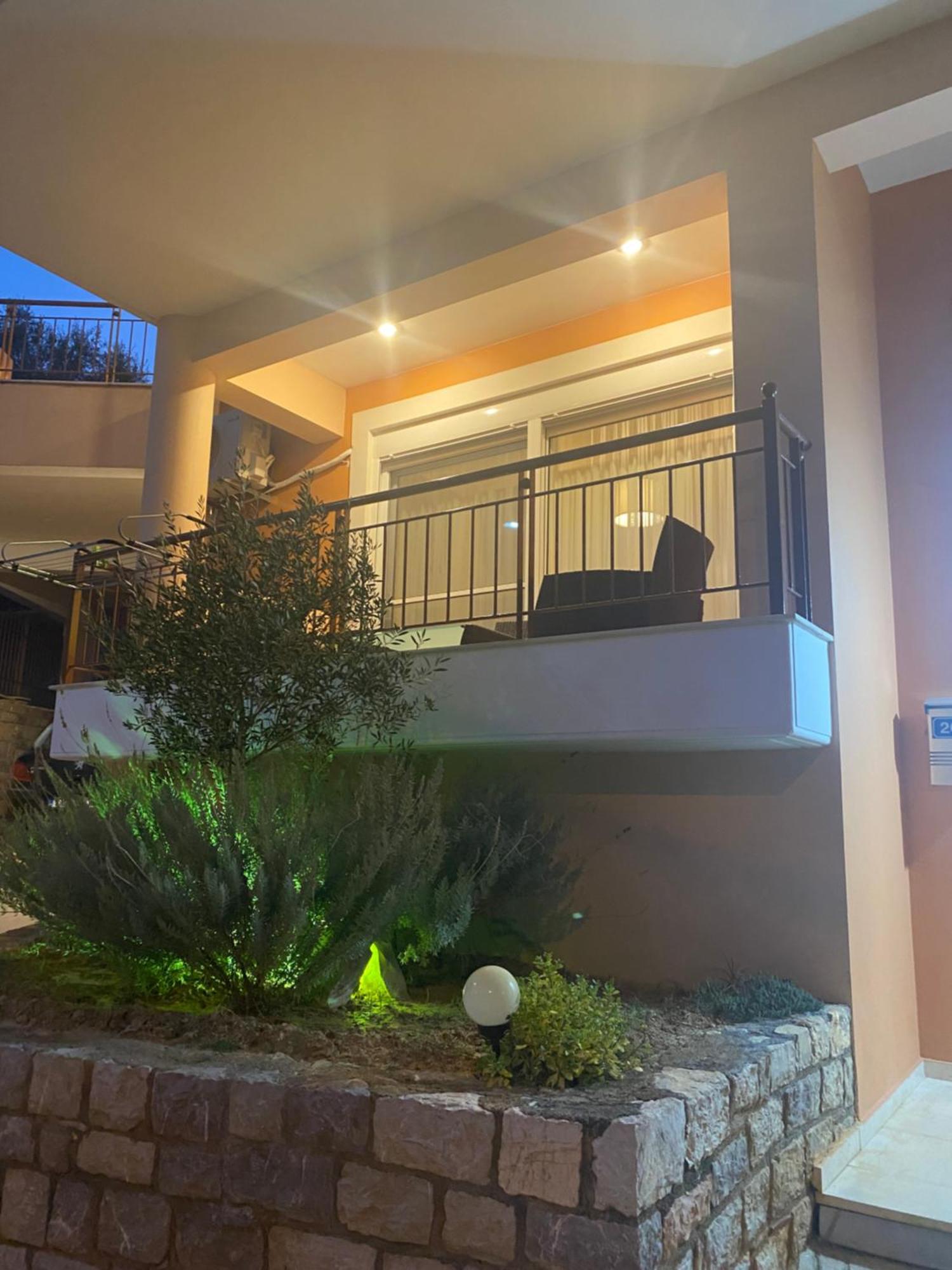 Feel At Home - Kalamata - Near The Center ภายนอก รูปภาพ