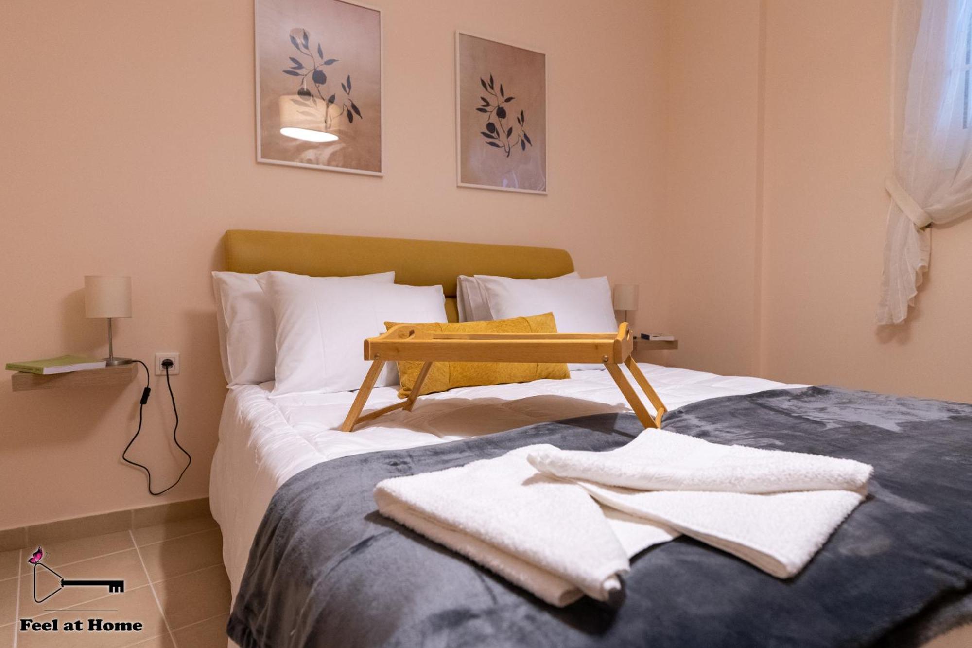 Feel At Home - Kalamata - Near The Center ภายนอก รูปภาพ