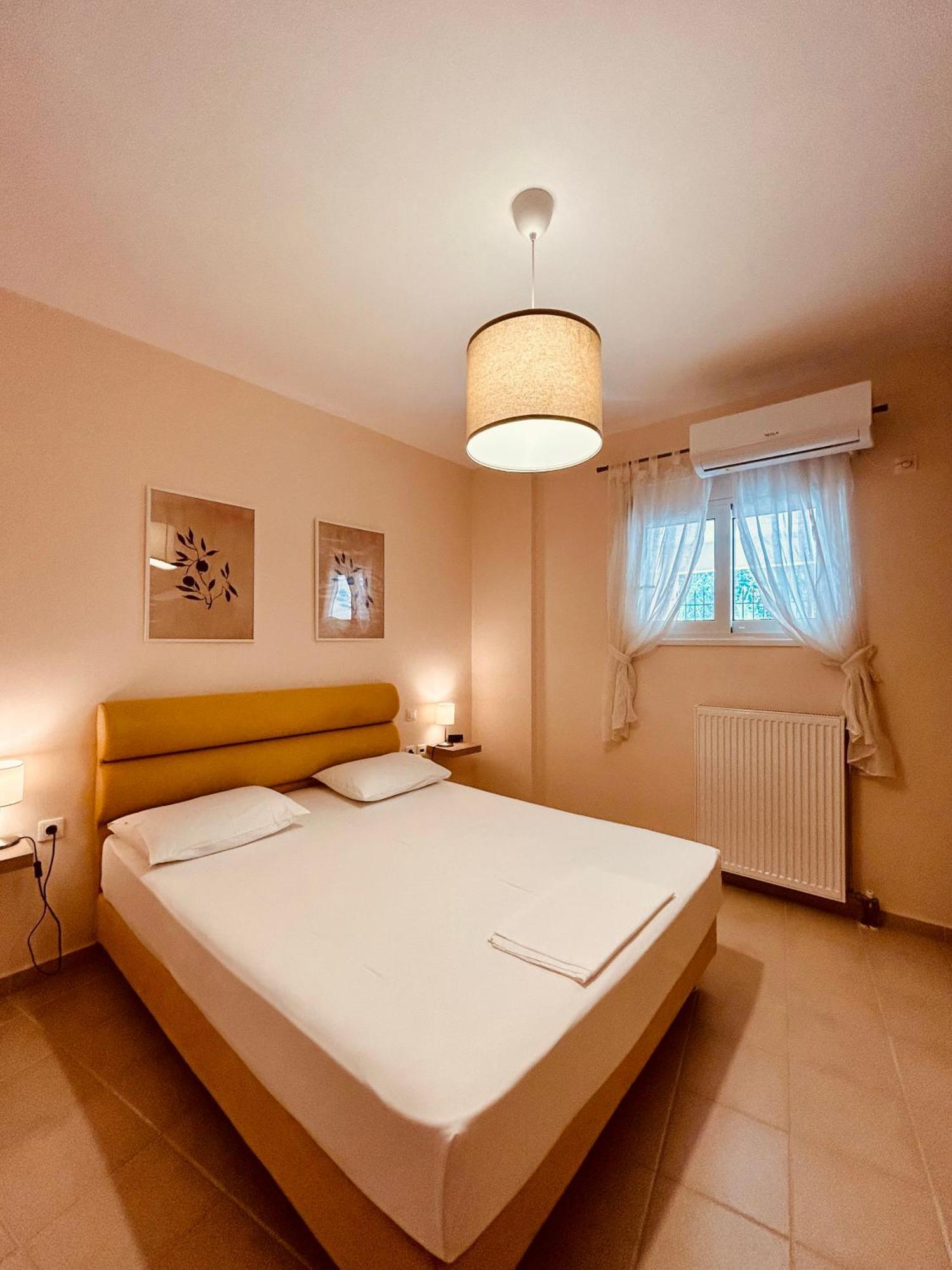 Feel At Home - Kalamata - Near The Center ภายนอก รูปภาพ