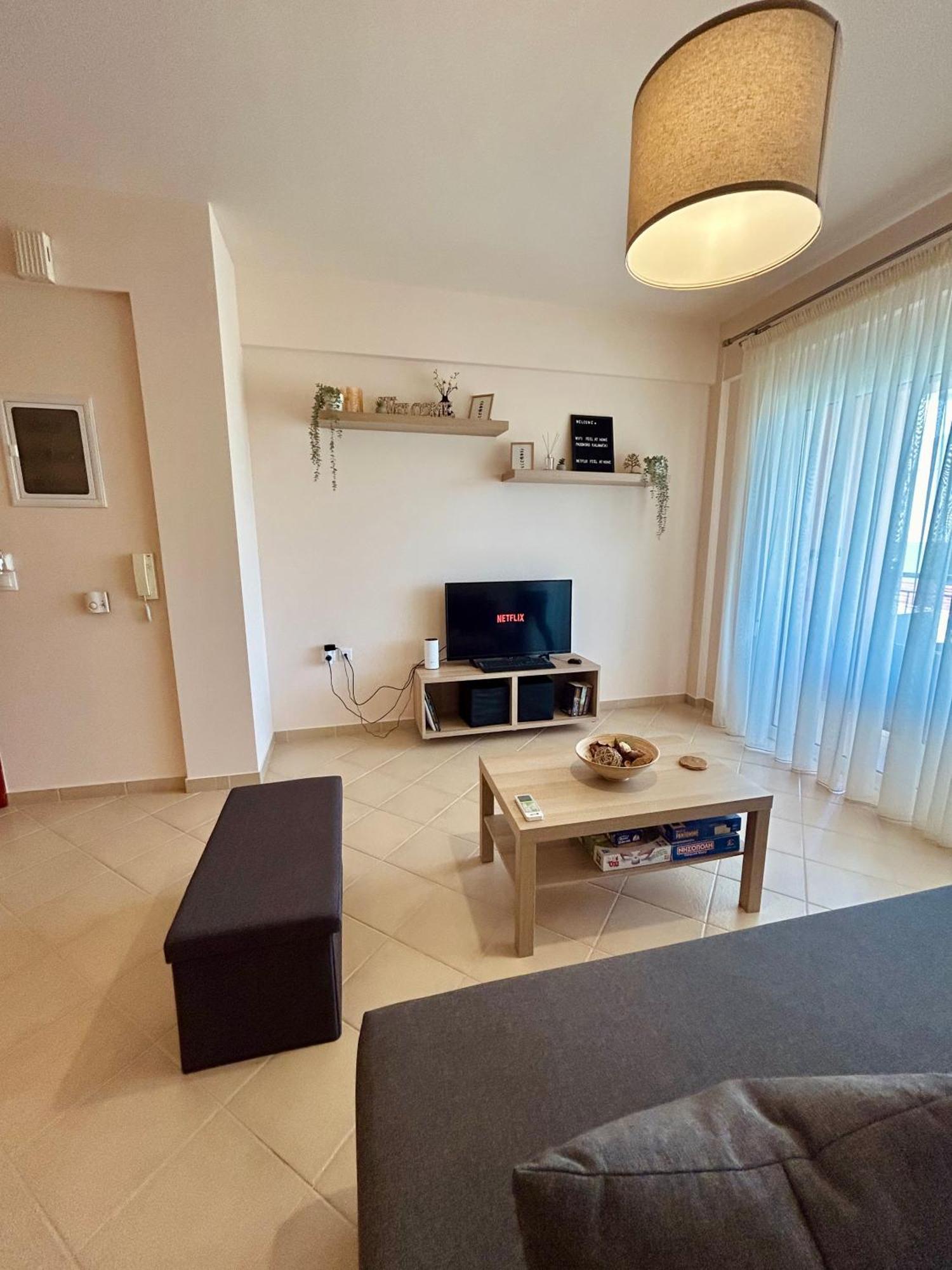 Feel At Home - Kalamata - Near The Center ภายนอก รูปภาพ