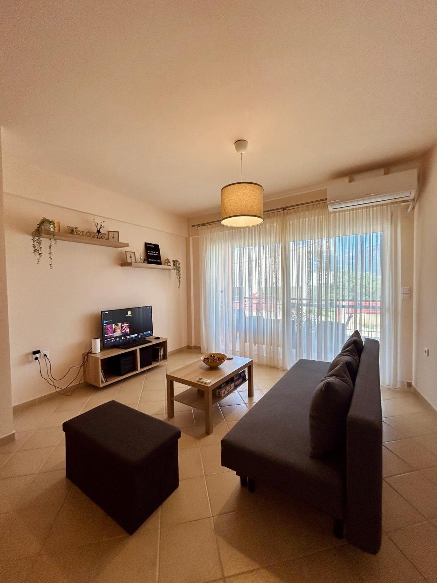 Feel At Home - Kalamata - Near The Center ภายนอก รูปภาพ