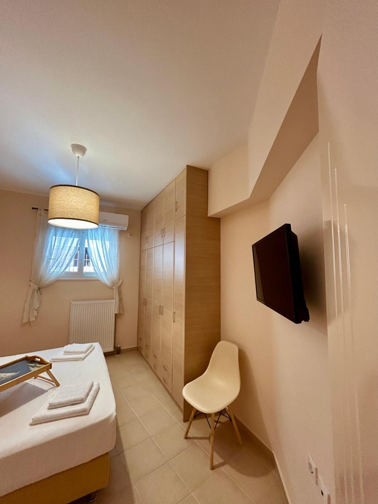 Feel At Home - Kalamata - Near The Center ภายนอก รูปภาพ